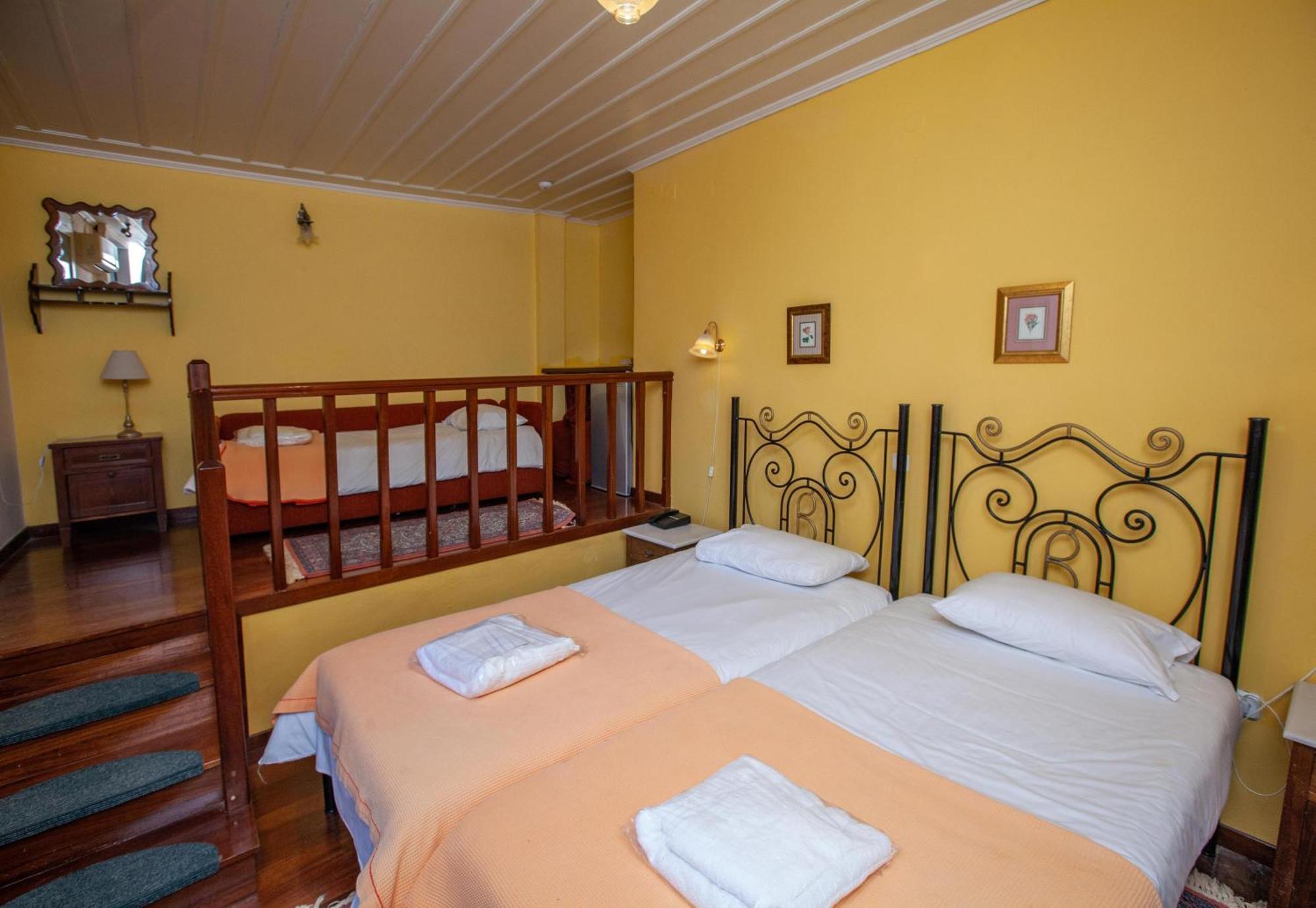 Byron Traditional Hotel Náuplia Quarto foto