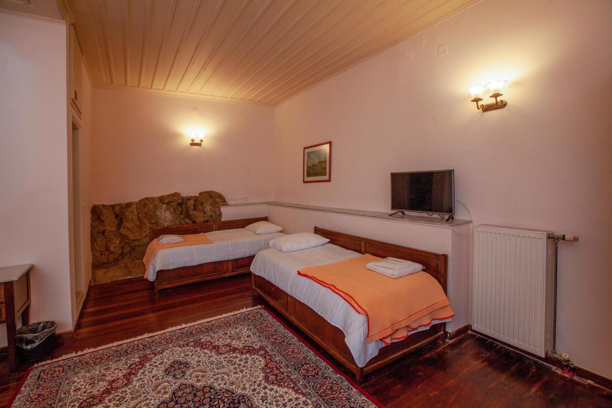 Byron Traditional Hotel Náuplia Quarto foto