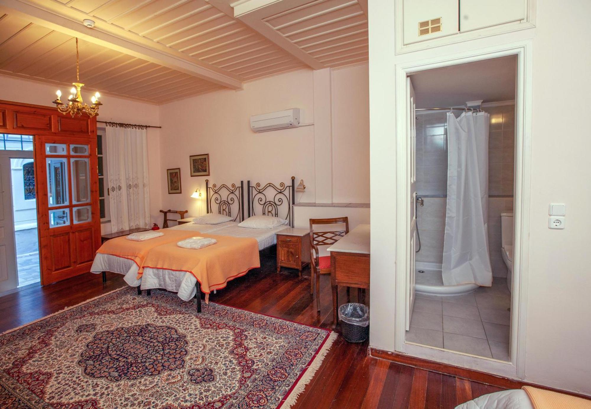Byron Traditional Hotel Náuplia Quarto foto